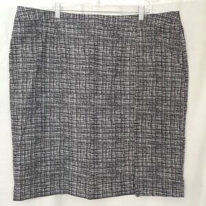 Rafaelle Women's 22W Pencil Skirt with Front Slit Black & White Side Zip
